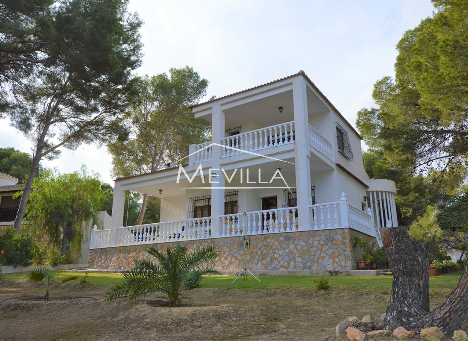 Freistehende Villa zu verkaufen in Los Balcones - Torrevieja.