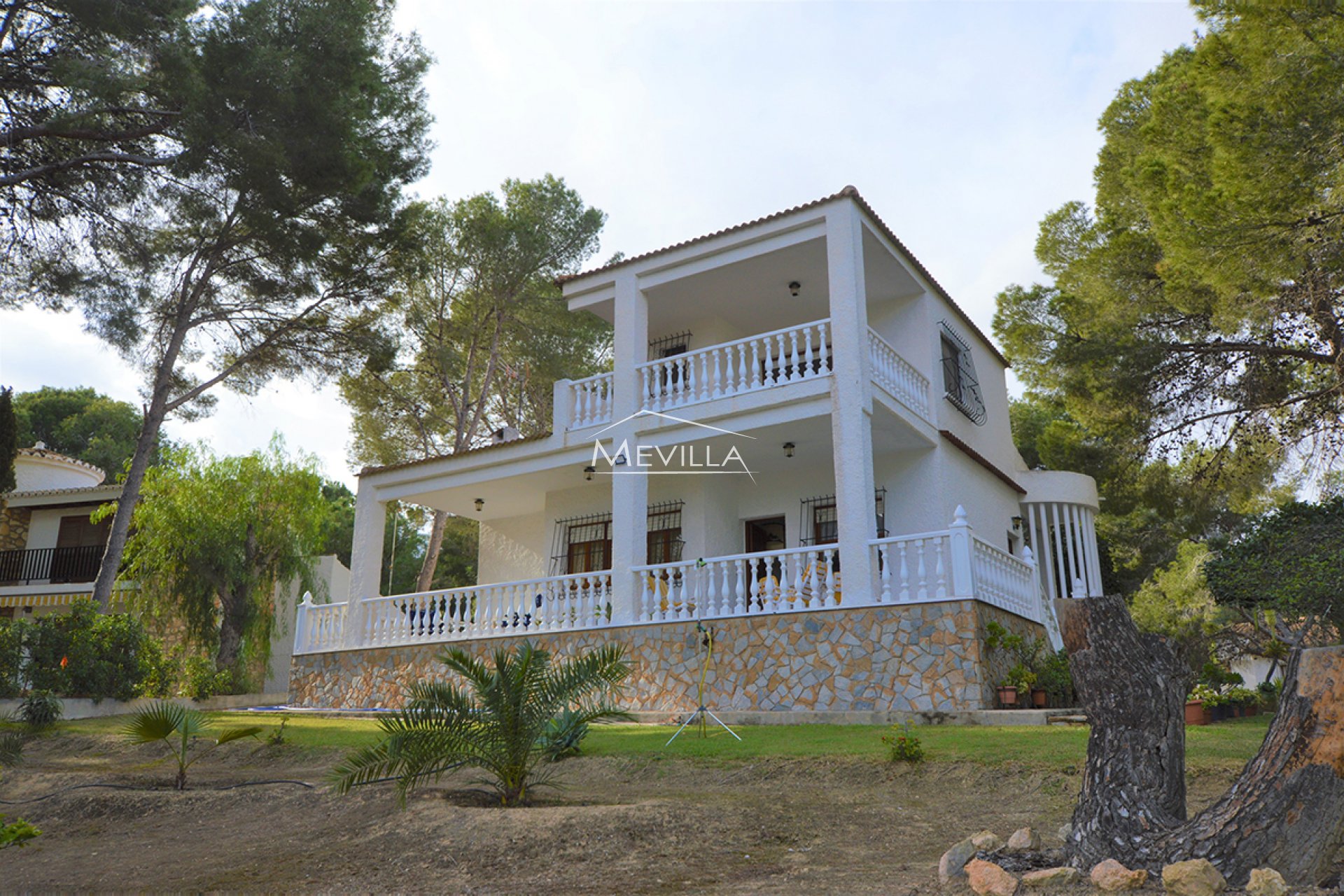 Freistehende Villa zu verkaufen in Los Balcones - Torrevieja.