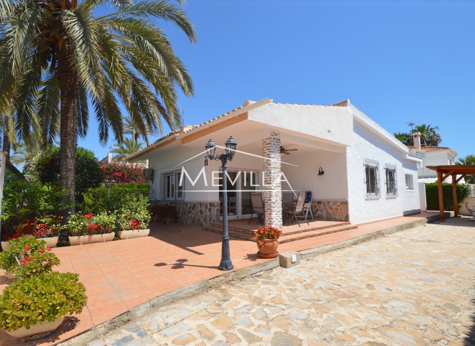 Freistehende Villa zum Verkauf in Cabo Roig, Orihuela Costa