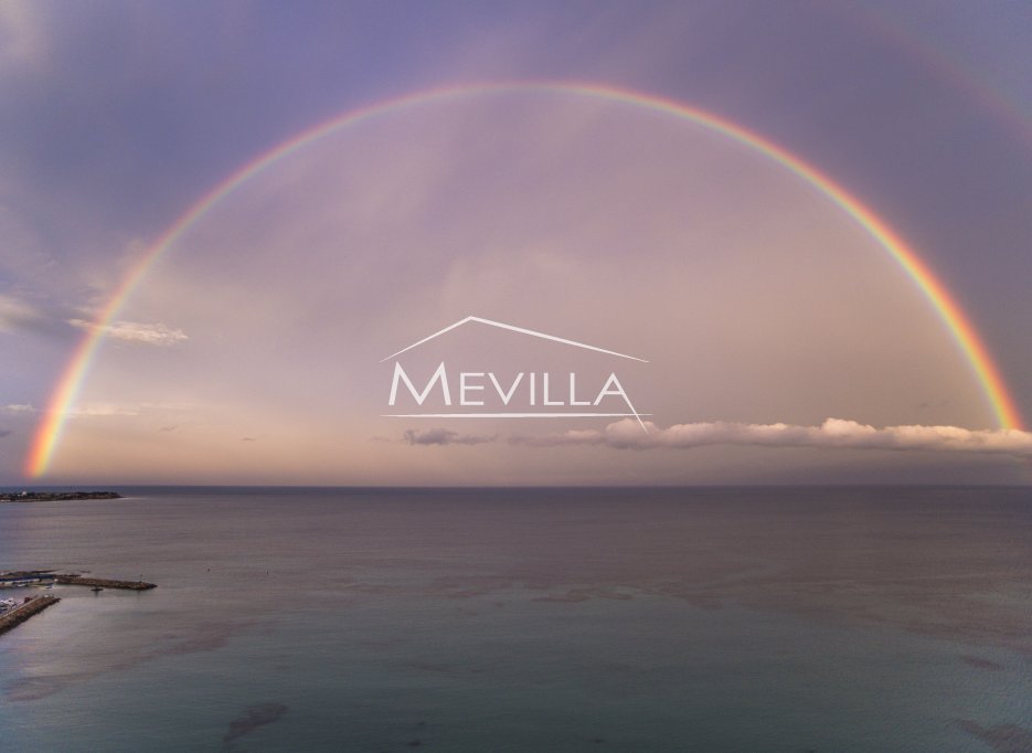 Reihenhaus in erster Linie mit perfektem Meerblick in Orihuela Costa